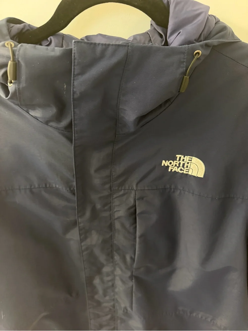 The North Face Men's Large Insulated Hooded Jacket Navy Blue